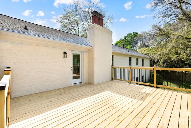 100 Chadmore Drive, Charlotte, NC 28270