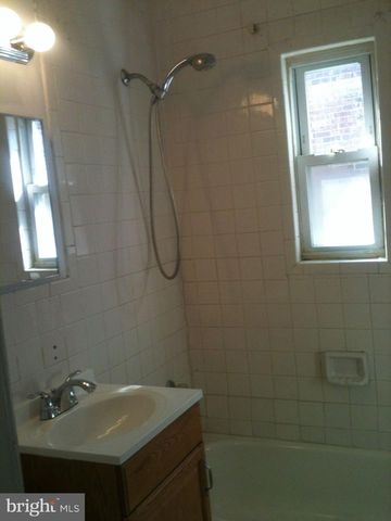 507 OAKWOOD ST SE, Washington, DC 20032