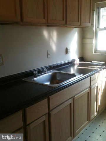 507 OAKWOOD ST SE, Washington, DC 20032