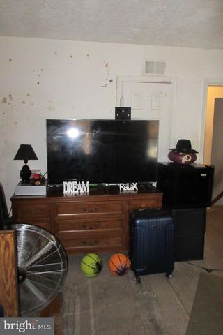 507 OAKWOOD ST SE, Washington, DC 20032