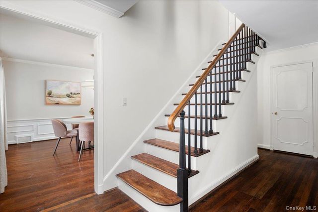 25 Bonnie Way, Larchmont, NY 10538