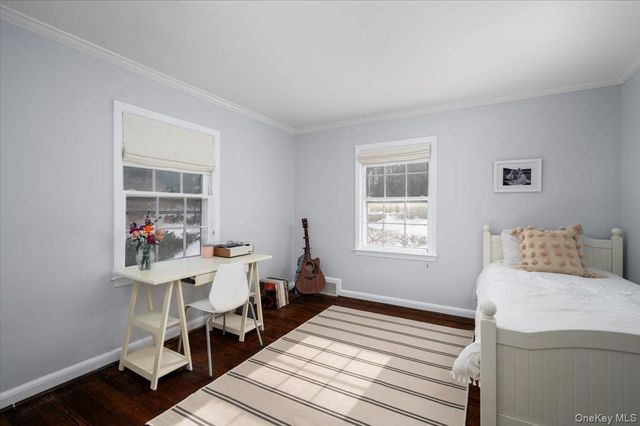 25 Bonnie Way, Larchmont, NY 10538