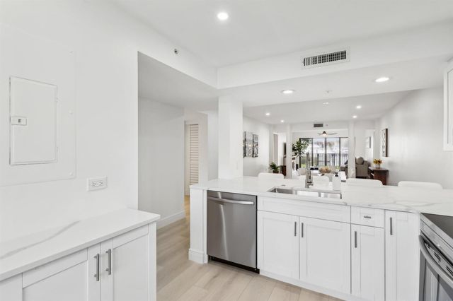 1601 Marina Isle Way 101, Jupiter, FL 33477