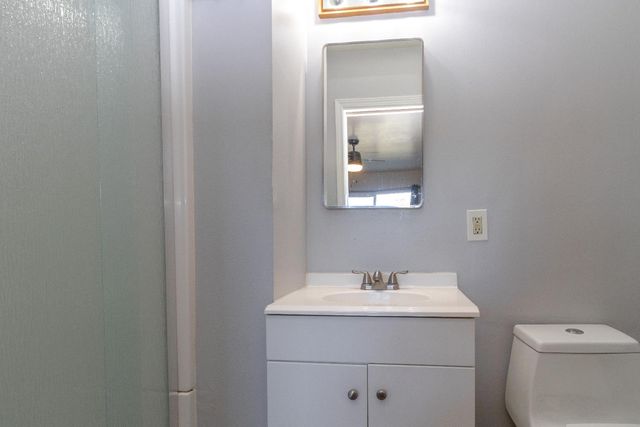 2333 E Austin Way, Fresno, CA 93726