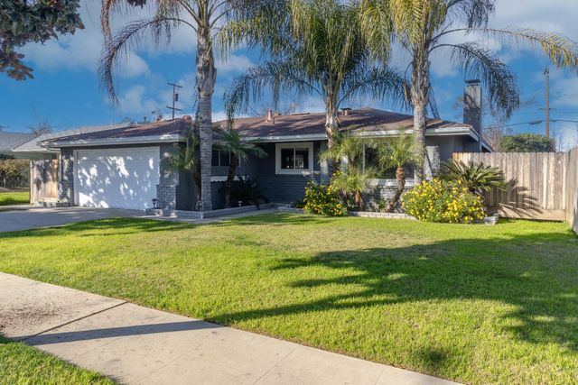 2333 E Austin Way, Fresno, CA 93726