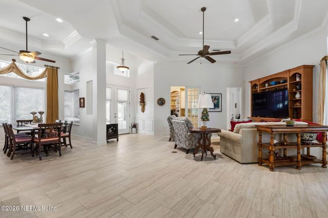 10 S WATERVIEW Drive, Palm Coast, FL 32137