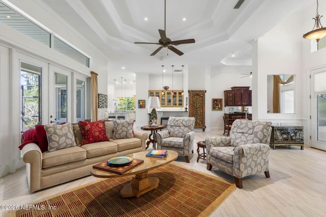 10 S WATERVIEW Drive, Palm Coast, FL 32137