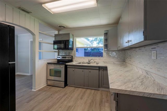 5136 STUDIO DRIVE, Zephyrhills, FL 33542