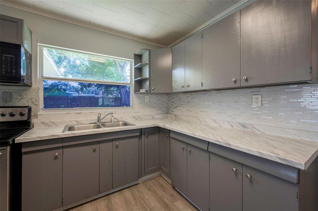 5136 STUDIO DRIVE, Zephyrhills, FL 33542