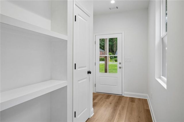 1867 Oakmont Drive NW, Atlanta, GA 30314