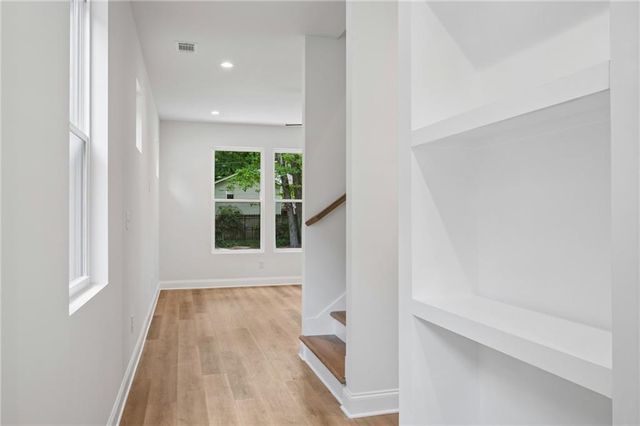 1867 Oakmont Drive NW, Atlanta, GA 30314