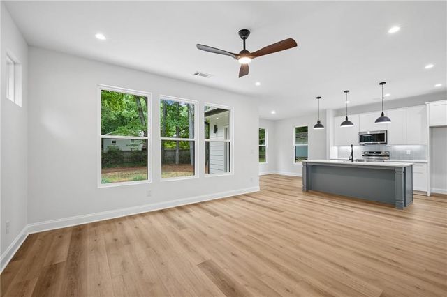 1867 Oakmont Drive NW, Atlanta, GA 30314