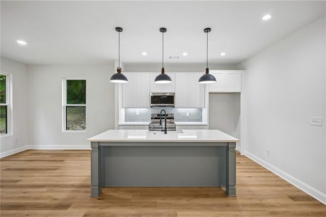 1867 Oakmont Drive NW, Atlanta, GA 30314