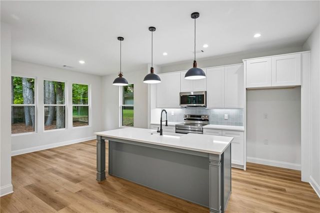 1867 Oakmont Drive NW, Atlanta, GA 30314