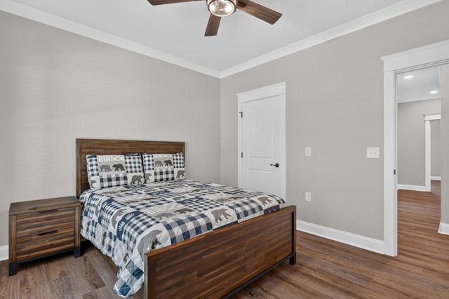 2200 Little Texas Rd, Goodspring, TN 38460
