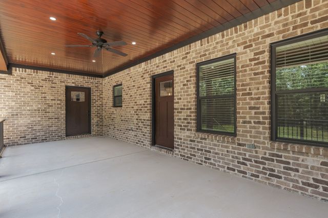 2200 Little Texas Rd, Goodspring, TN 38460