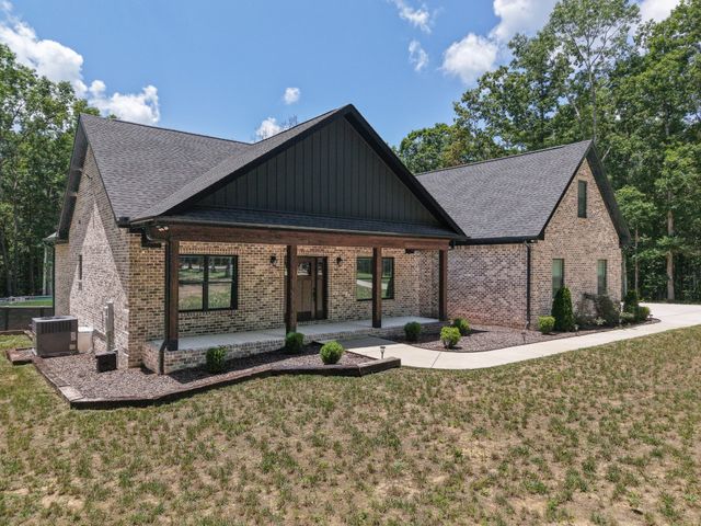 2200 Little Texas Rd, Goodspring, TN 38460