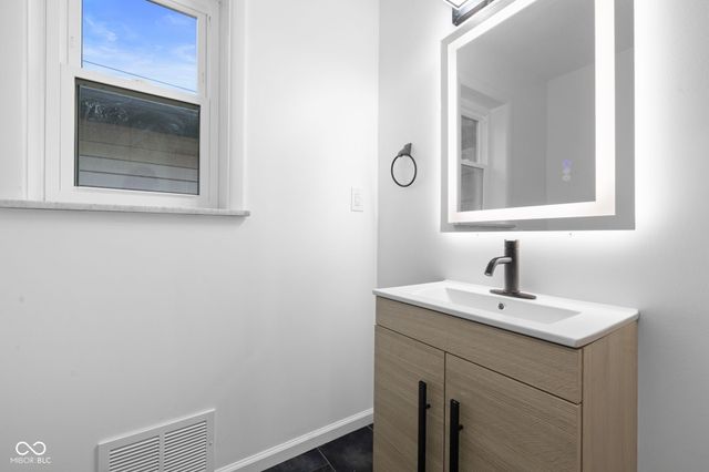 3805 Byram Avenue, Indianapolis, IN 46208