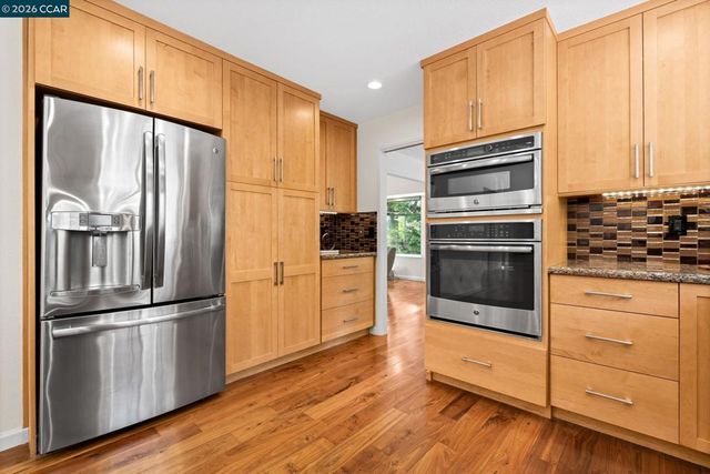 1249 Chesterton Ct, Walnut Creek, CA 94596