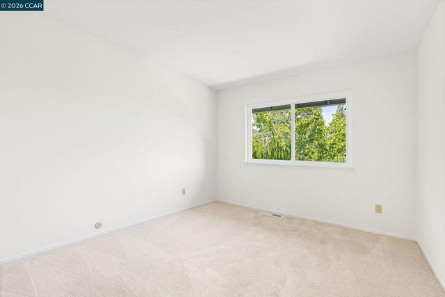 1249 Chesterton Ct, Walnut Creek, CA 94596