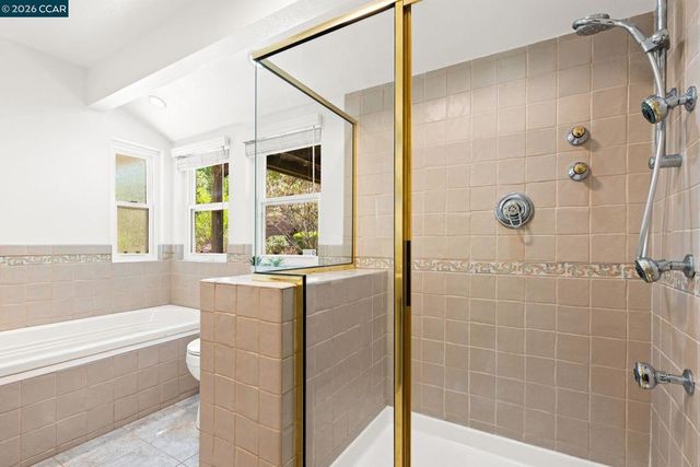 1249 Chesterton Ct, Walnut Creek, CA 94596