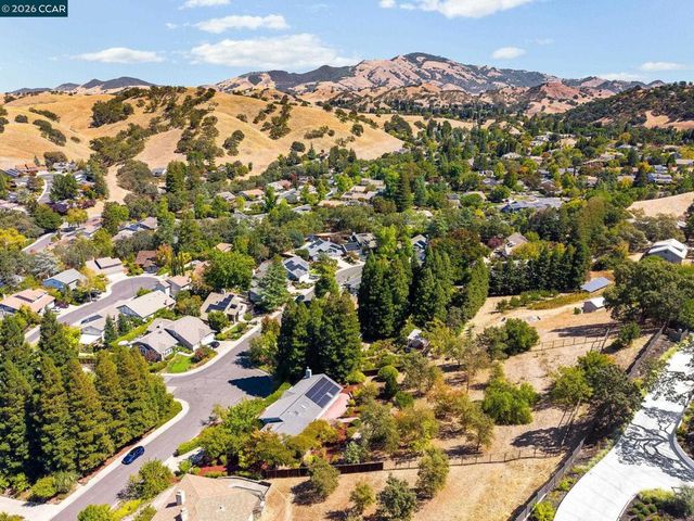 1249 Chesterton Ct, Walnut Creek, CA 94596