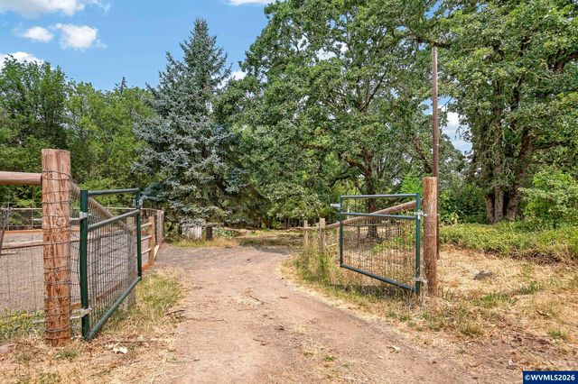 38325 Scravel Hill Rd NE, Albany, OR 97322