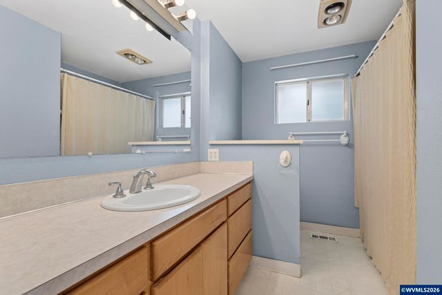 38325 Scravel Hill Rd NE, Albany, OR 97322