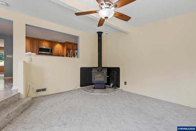 38325 Scravel Hill Rd NE, Albany, OR 97322
