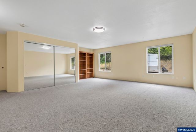 38325 Scravel Hill Rd NE, Albany, OR 97322