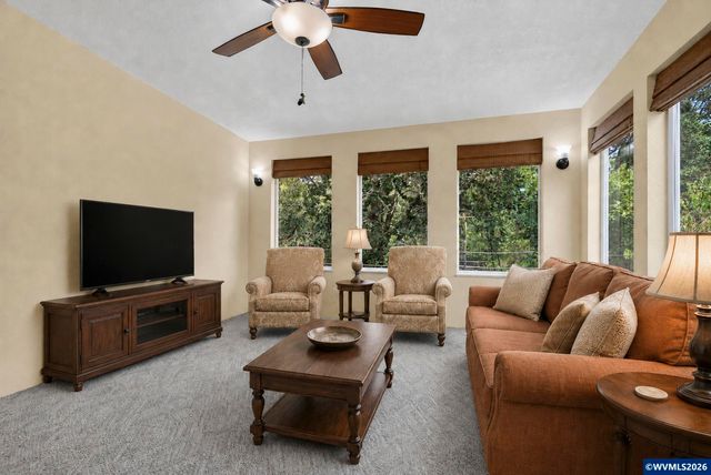 38325 Scravel Hill Rd NE, Albany, OR 97322