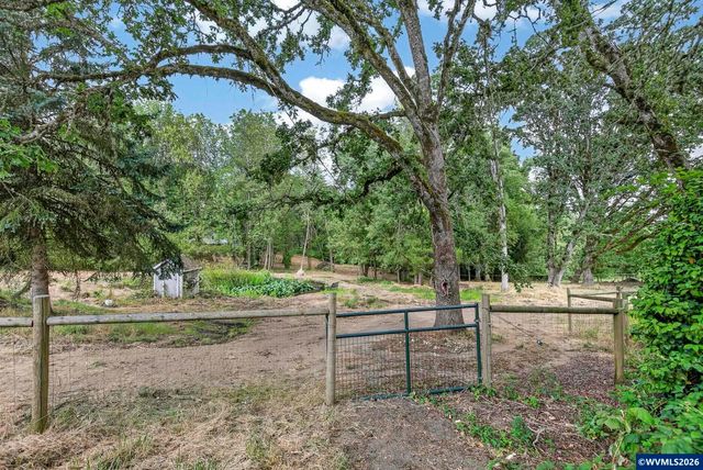 38325 Scravel Hill Rd NE, Albany, OR 97322