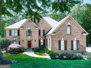 5037 Towne Lake Hills N, Woodstock, GA 30189
