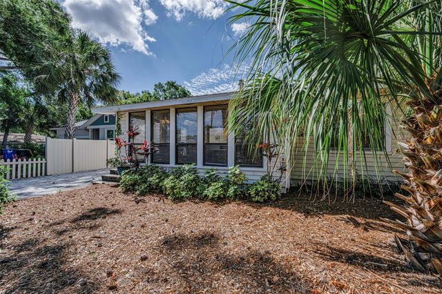 525 BAY STREET, Dunedin, FL 34698