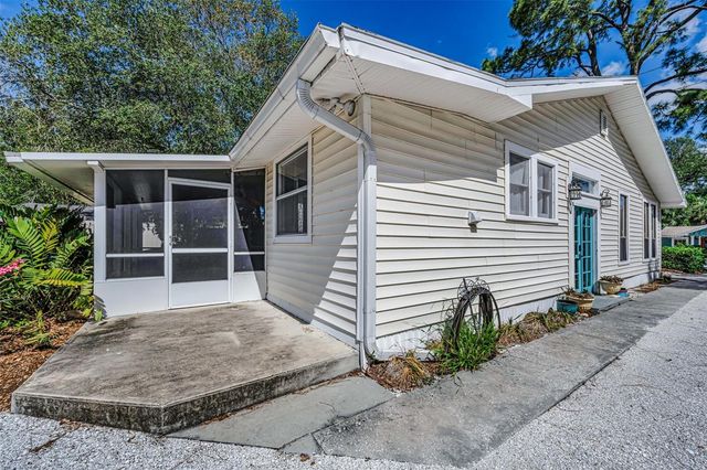 525 BAY STREET, Dunedin, FL 34698