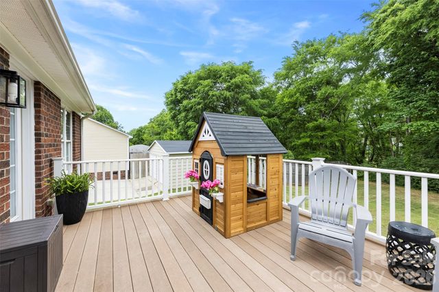 505 Allen Drive NW, Concord, NC 28027