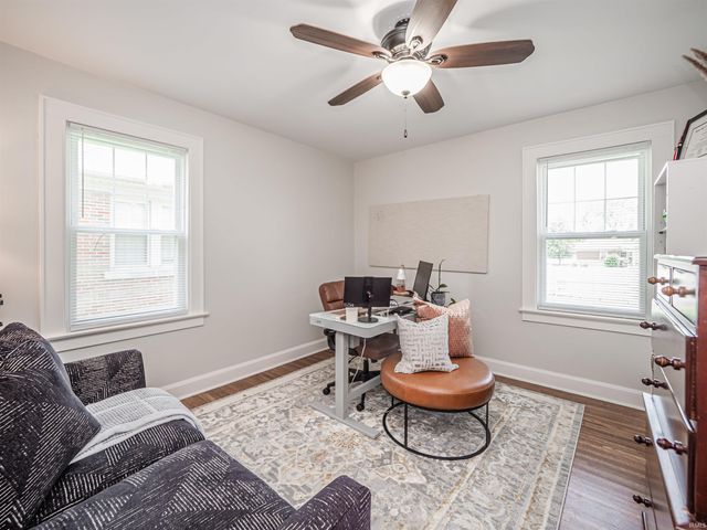 1816 Bayard Park Drive, Evansville, IN 47714