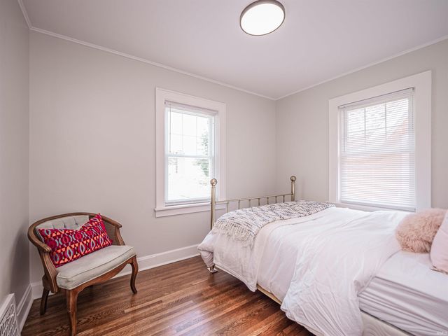 1816 Bayard Park Drive, Evansville, IN 47714