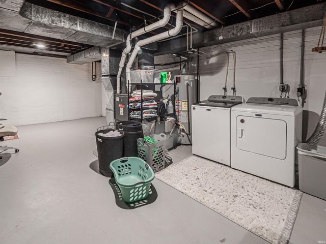 1816 Bayard Park Drive, Evansville, IN 47714