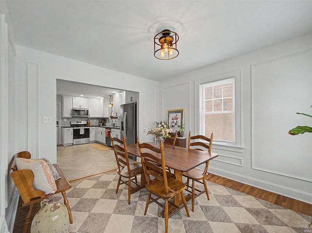 1816 Bayard Park Drive, Evansville, IN 47714