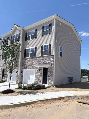 8201 Alexander Ct, Upper Macungie Twp, PA 18031