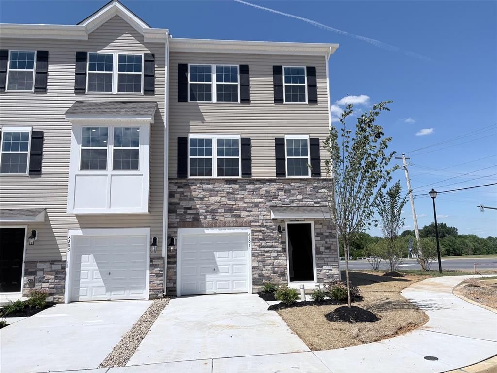 8201 Alexander Ct, Upper Macungie Twp, PA 18031