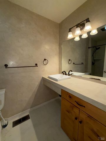 9784 dawn Way, Windsor, CA 95492