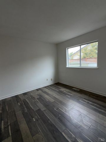 9784 dawn Way, Windsor, CA 95492