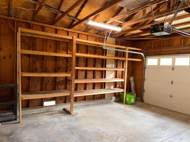 9784 dawn Way, Windsor, CA 95492