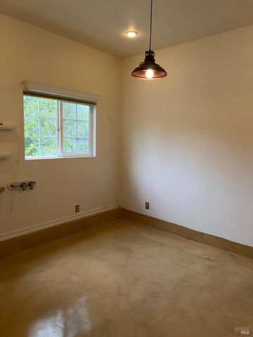 9784 dawn Way, Windsor, CA 95492