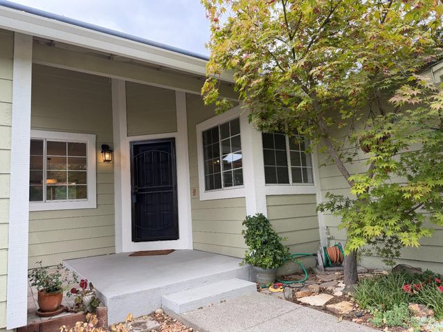 9784 dawn Way, Windsor, CA 95492