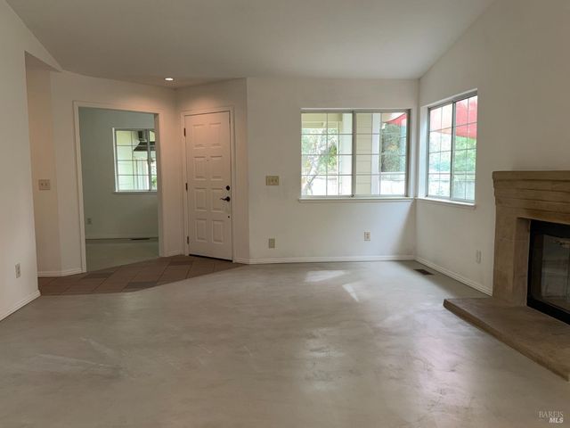 9784 dawn Way, Windsor, CA 95492