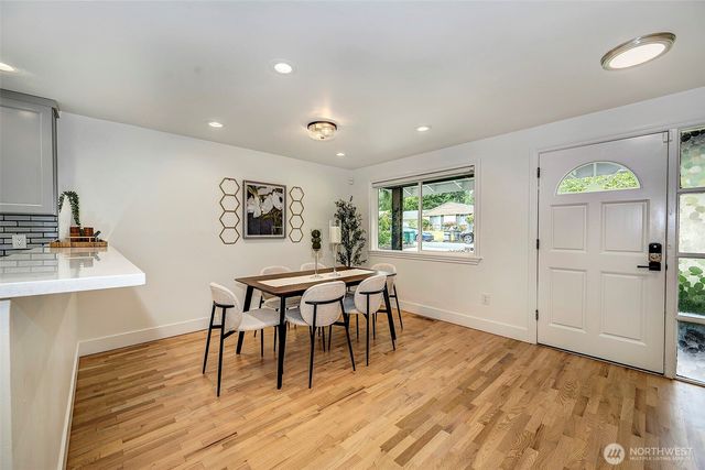 7106 139th Place NE, Redmond, WA 98052