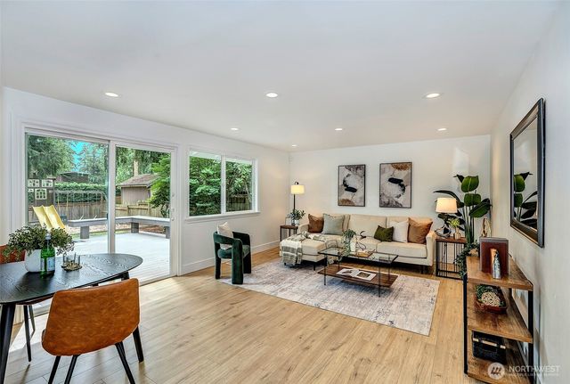 7106 139th Place NE, Redmond, WA 98052